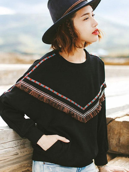 Loose Tasseled Embroidered Sweatshirt