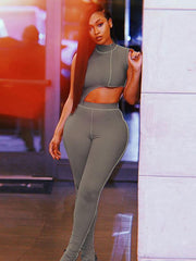GRAY
