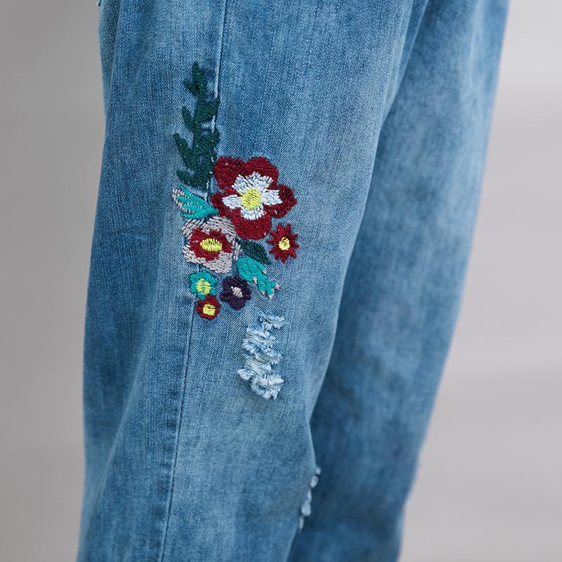 Embroidered Flowers And Frayed Casual Jeans