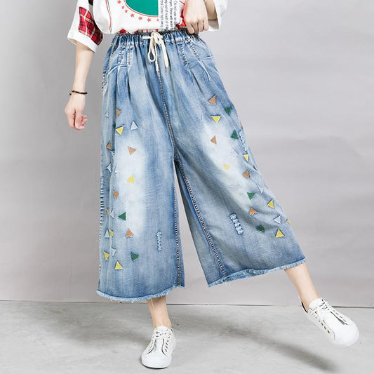 Embroidered Triangle Frayed Burr Casual Jeans