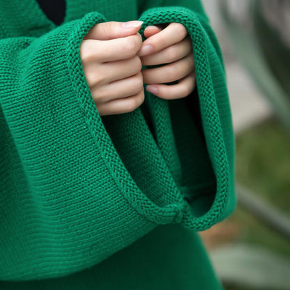 Buykud Simple Solid Color V-neck Ultra-loose Sweater