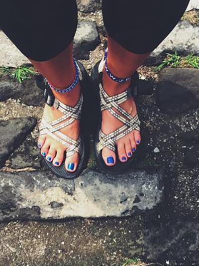 Crossover Strap Toe Flats Sandals