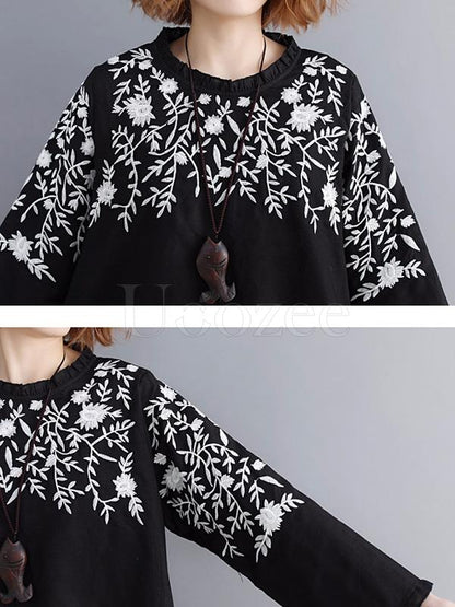 Loose Embroidered Round-neck Shirt