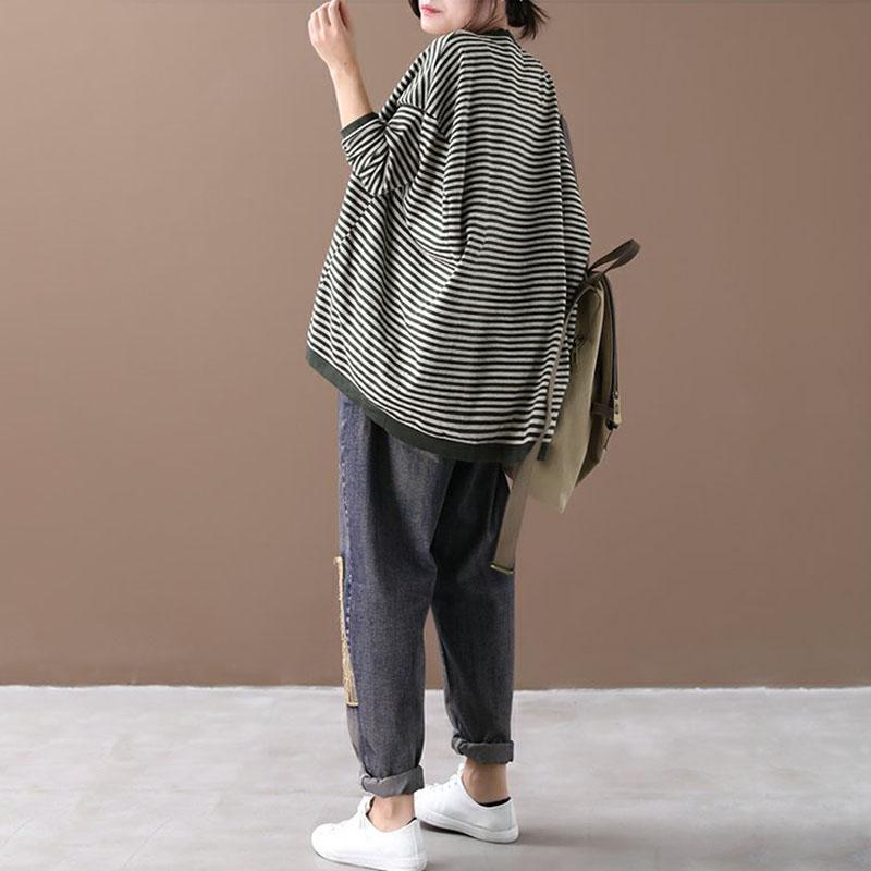 Buykud Ultra-loose Classic Striped Round Neck Blouse