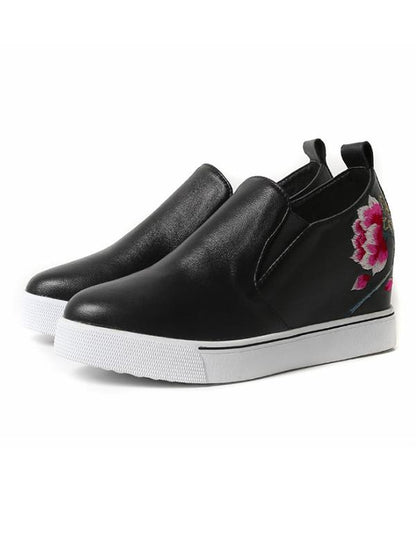 Lotus Floral Embroidered Leather Loafers