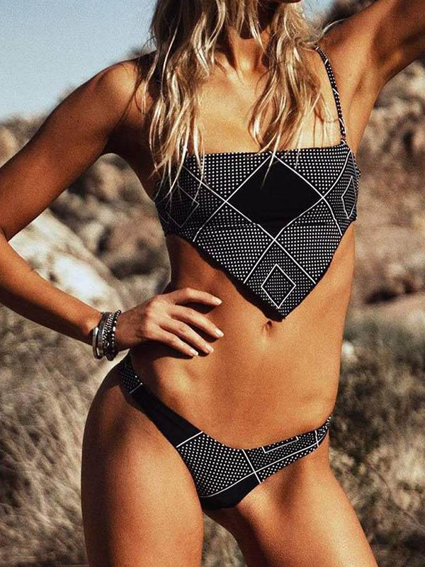 Sexy Belly Pocket Knotted Split Type Bikini Swimsuit