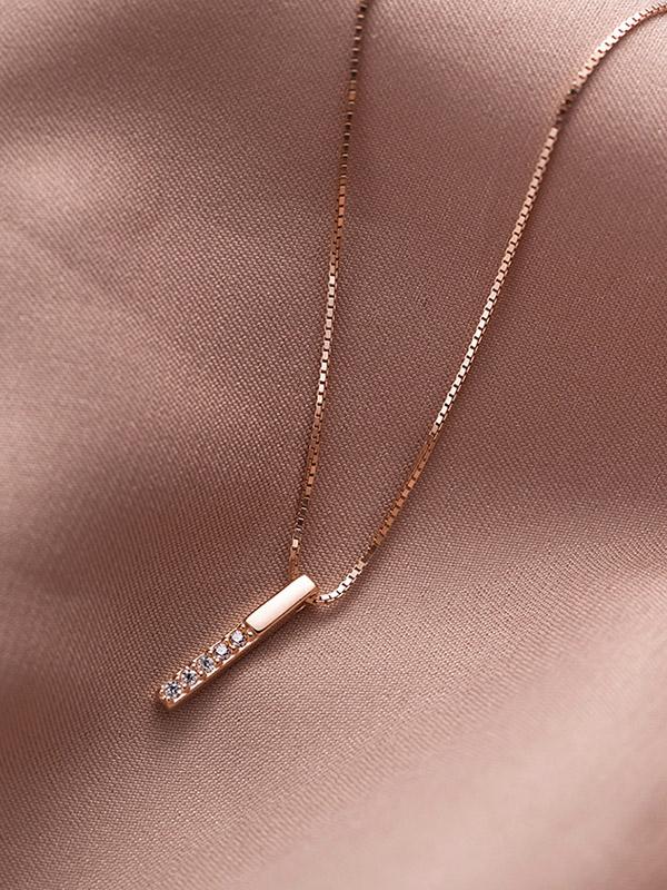 Chic Silver Diamante Necklace