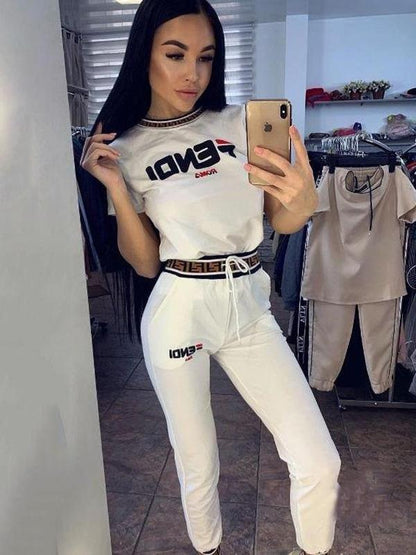 Short Sleeve Printed T-shirt And Sport Pants Suits