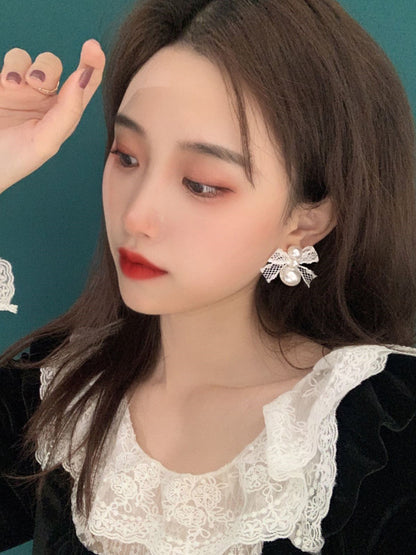 Vintage Pearls Bow-Embellished Earrings