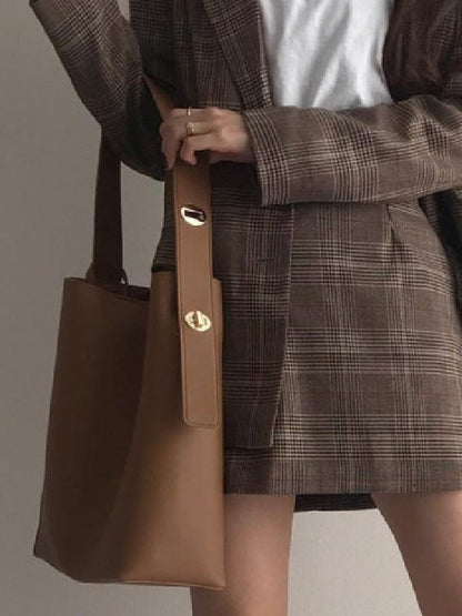 Simple Bucket Bag