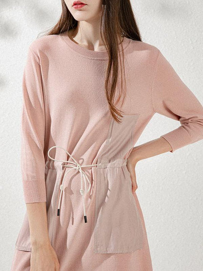 566717