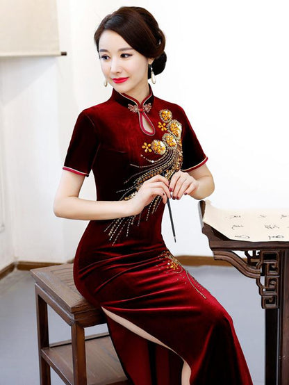 Gracious Beaded Split-side Pleuche Cheongsam