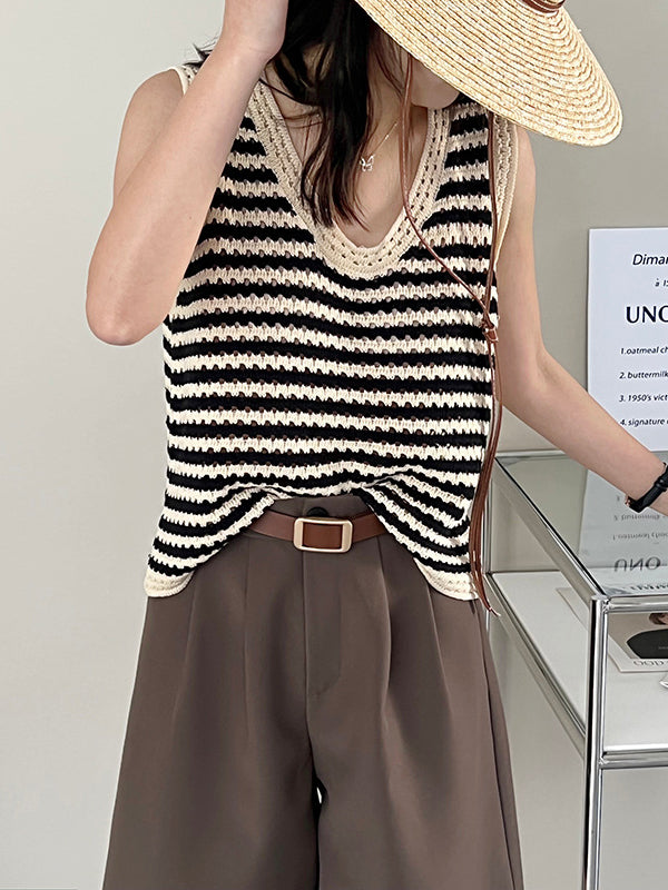 Simple Black White Contrast Color Knitting Vest Top