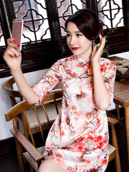 Elegance Frog Half Sleeves Stand Collar Slim Short Cheongsam