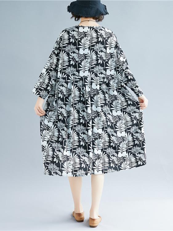 Loose Chiffon Plants Print Round-neck Long Dress+Black Jumper Skirt