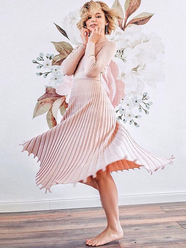 Solid Long-Sleeves Midi Dress