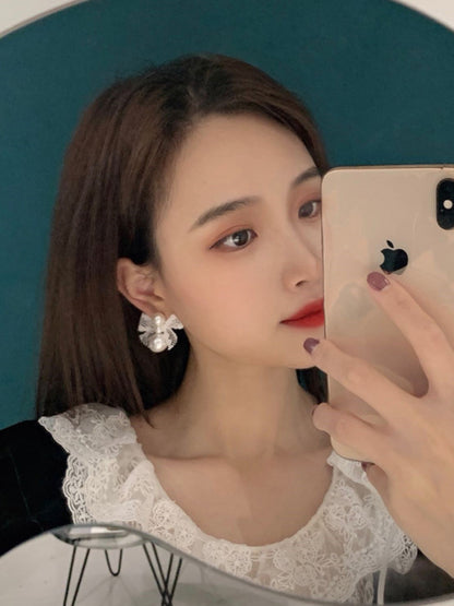 Vintage Pearls Bow-Embellished Earrings