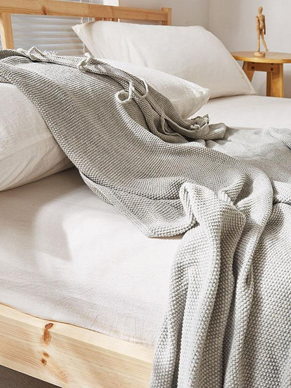 Leisure Tasseled Knitted Blanket