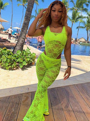 GREEN