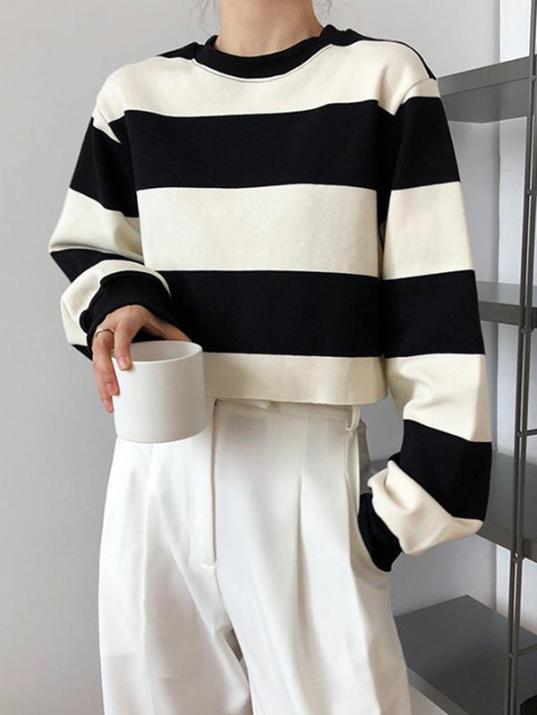 Loose Striped Short Sweatshirts