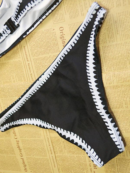 Halter-neck Contrast Bikini Swimsuit