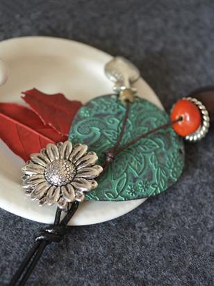 Flower Pendant Sliver Necklace