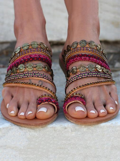Summer Antique Style Flat Beach Sandals in Brown Color